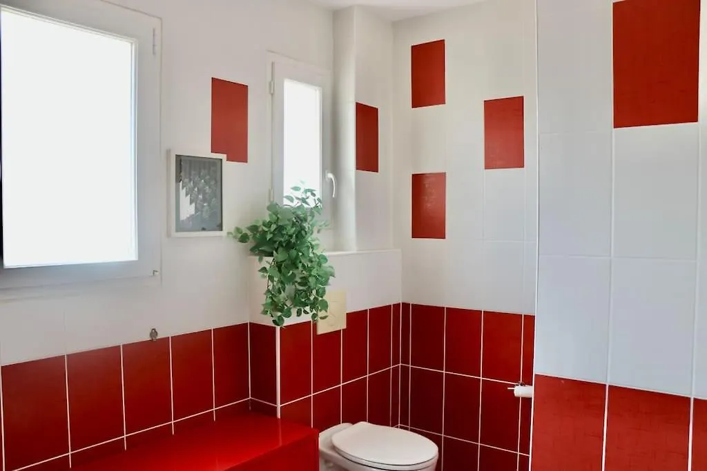 Holiday home Villa Moderne Vue Mer Et Collines Aux Portes Des Calanques La Ciotat