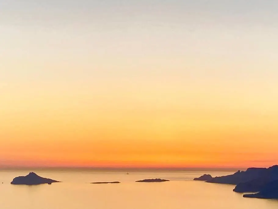 Villa Moderne Vue Mer Et Collines Aux Portes Des Calanques La Ciotat 0*,  France