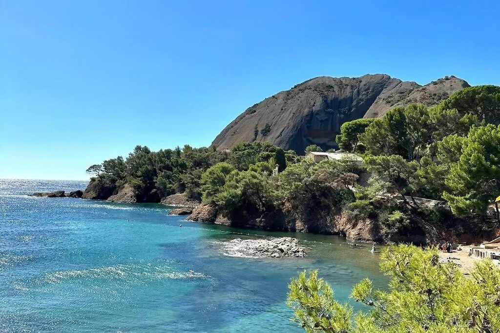 Holiday home Villa Moderne Vue Mer Et Collines Aux Portes Des Calanques La Ciotat