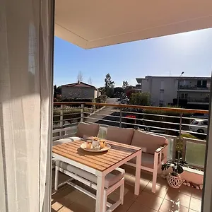 2 Dans Avec Piscine Et Parking La Ciotat